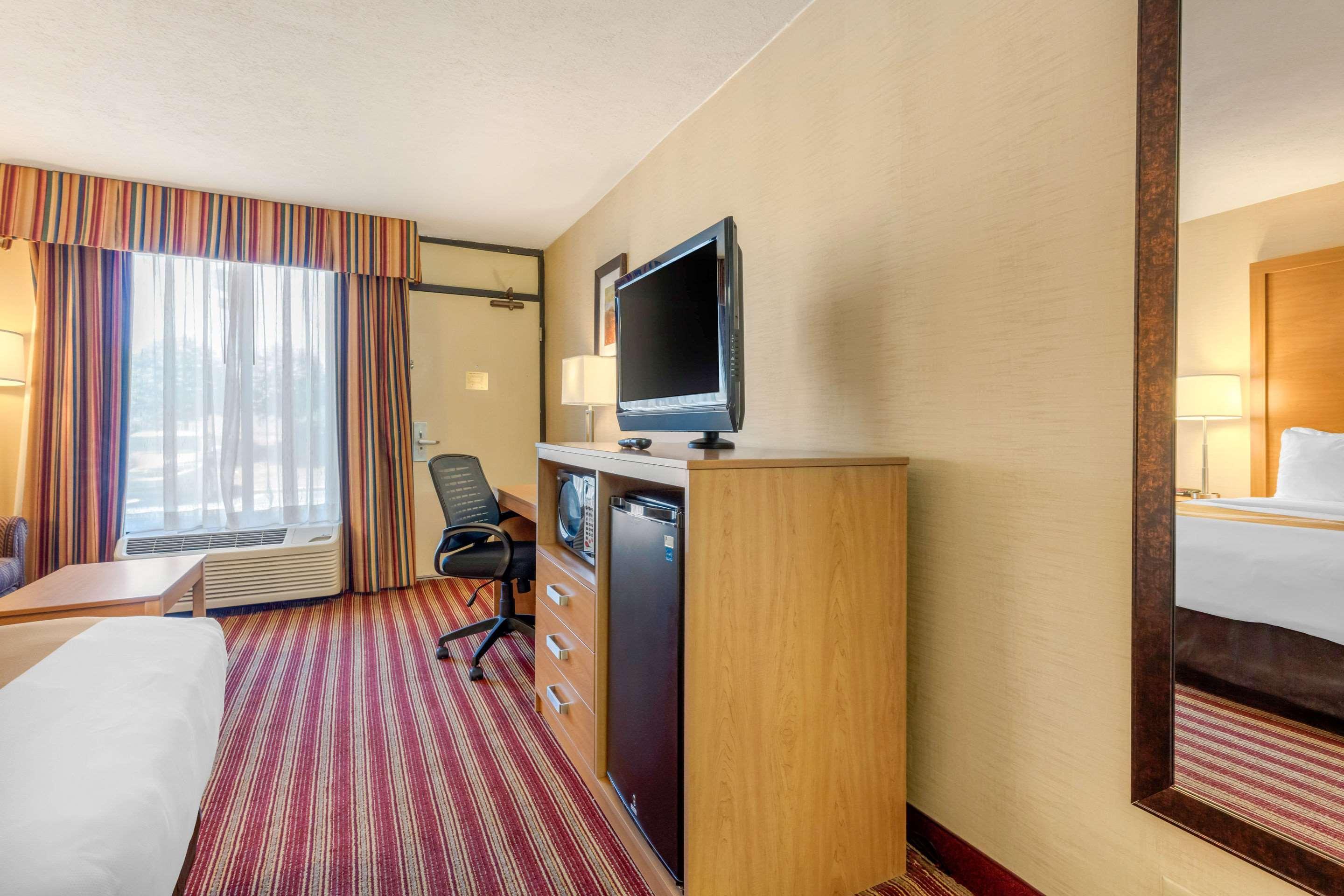 Quality Inn Exit 4 Clarksville Eksteriør bilde